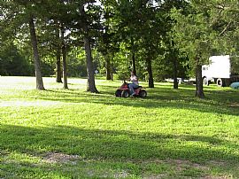 Perfect Balance Between Nature and City in Mountain Home, AR (Photo 4 of 4)
