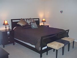 Beautiful single family home in Issaquah, WA (Photo 4 of 6)