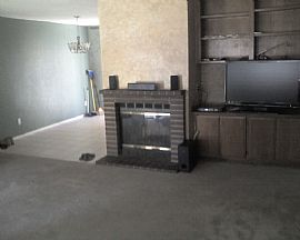 $1700 / 3br - 3 broom / 2 bath / 2car ga in El Cajon, CA (Photo 2 of 4)