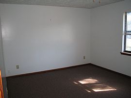 Duplex E. Pauling Large well Maintained in Dallas, GA (Photo 4 of 6)