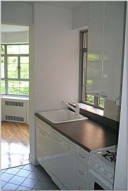 Best Kept secret Aprt in Queens-NO FEE! in Forest Hills, NY (Photo 1 of 5)
