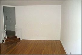 Best Kept secret Aprt in Queens-NO FEE! in Forest Hills, NY (Photo 5 of 5)