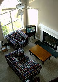 Waterfront 4/3 home with private yard  in Mableton, GA (Photo 2 of 6)