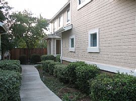 Beautiful 4 Bed 3 Bath Townhouse in San Jose, CA