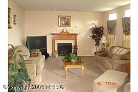 Large Single Family Home For Rent in Waldorf, MD (Photo 2 of 6)