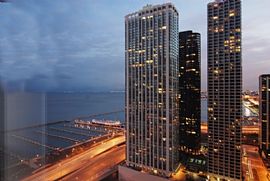 Furnished 1br lake view parking included in Chicago, IL (Photo 2 of 2)