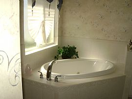 Country Club Living  in New Port Richey, FL (Photo 1 of 7)