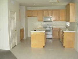 House for Rent in West Palmdale in Palmdale, CA (Photo 2 of 4)