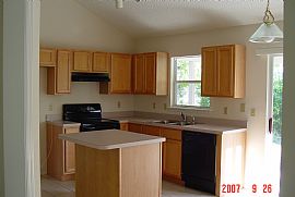 Young very NICE 3bdm 2bath in Deland, FL (Photo 2 of 3)