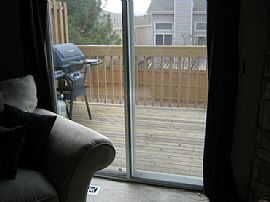 Townhouse with 1-car Garage in Denver, CO (Photo 4 of 5)