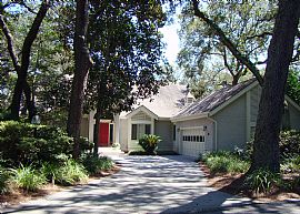 LONG TERM LEASE On Lake Unfurnished in Amelia Island, FL