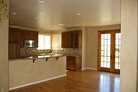 Beautiful home-golf course comm-UPSCALE in Castle Rock, CO (Photo 2 of 6)