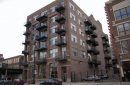 Parking Included, W/D In-Unit, Beautiful in Chicago, IL (Photo 3 of 6)