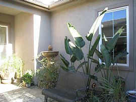 LUXURIOUS SPACIOUS GATED HOUSE in Beaumont, CA (Photo 2 of 6)