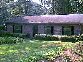 Charming 3 Bedroom/2 Bath Brick Ranch in Lilburn, GA