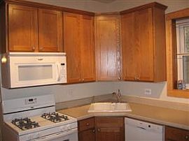 COMPLETELY RESTORED apartment  in Skokie, IL (Photo 4 of 6)