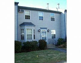 great location 2 bed 2 1/2 bath condo in West Warwick, RI