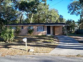 ORANGE PARK 3 BEDROOM in Orange Park, FL