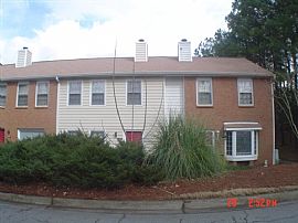 Beautiful Two story Town home 2 bed. 2.5 in Roswell, GA (Photo 1 of 6)