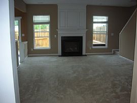 Awesome 3BR/2.5BA , 1 mile off I-85 in Greer, SC (Photo 2 of 4)