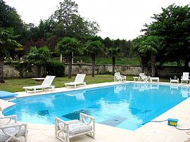 Renaissance castle for rent in Loire Val in Charlottesvle, VA (Photo 5 of 6)