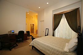 AMAZING & HUGE GARDEN HOME CONDO in Pacific Palisades, CA (Photo 2 of 5)