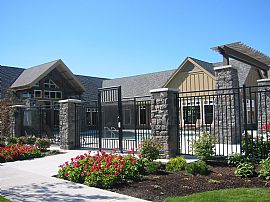 Beautiful Beaverton Townhome in Beaverton, OR (Photo 3 of 4)