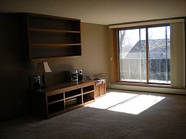 Convenient Location -Excellent Condition in Saint Louis Park, MN (Photo 4 of 4)