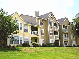 Living at The Tradewinds in Orlando, FL (Photo 2 of 4)