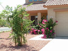 Beutiful 4 year old home in Phoenix, AZ (Photo 2 of 4)
