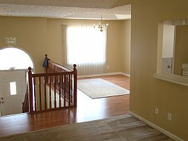 Spacious single family house in Lithia Springs, GA (Photo 3 of 6)