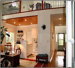 Stunning Home with Vaulted Ceilings in Inver Grove Heights, MN