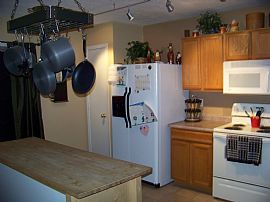 Move in new quiet community in Phoenix, AZ