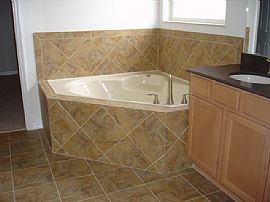 STUNNING SPACIOUS HOME IN GATED COMMUNIT in Davenport, FL (Photo 5 of 6)