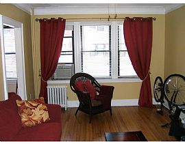  1 BR, 1 BA fully furn. Cleveland Circle in Brighton, MA (Photo 2 of 5)