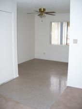 Utilities Included!!!! GREAT SPECIALS in Glendale, AZ (Photo 4 of 6)