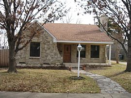 Stunning Re Model. No Credit Checks !!!! in Dallas, TX