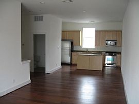 Contemporary Condo. No Credit Checks!! in Dallas, TX (Photo 3 of 6)