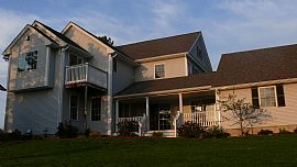 Beautiful 4 b/r in upscale neighbourhood in Manchester, CT