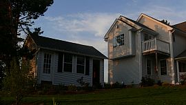 Beautiful 4 b/r in upscale neighbourhood in Manchester, CT (Photo 4 of 6)