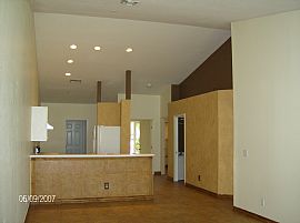 Beautiful 2bed/2bath in Estero, FL (Photo 3 of 3)