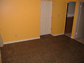 Townhome with finished basement in Smyrna, GA (Photo 4 of 5)