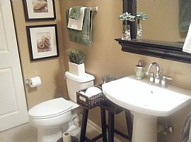 Beautiful 2 year old home in Huntley, IL (Photo 3 of 5)