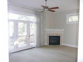 Beautiful Updated Home in Great Location in Austin, TX (Photo 5 of 6)