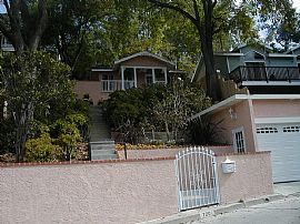 Secluded Hillside Garden Bungalow in Los Angeles, CA