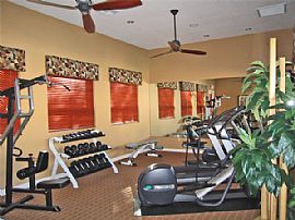 1br / 1ba LUXURY CONDO in Phoenix, AZ (Photo 3 of 4)