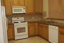 Gorgeous Townhome in Houston, TX (Photo 3 of 6)