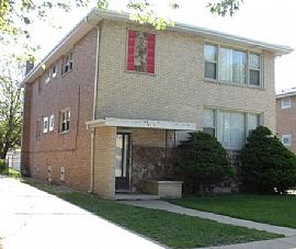 3 bedroom, 1.1 bath 1st Floor Unit in Calumet City, IL