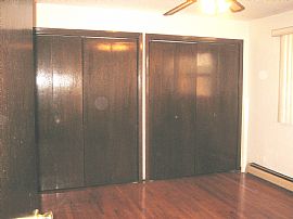 3 bedroom, 1.1 bath 1st Floor Unit in Calumet City, IL (Photo 2 of 4)