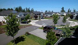 immaculate Snoqualmie Ridge Home in Snoqualmie, WA (Photo 2 of 6)